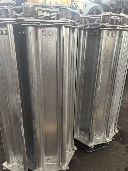 Heavy-duty Steel Apron Conveyor Chain
